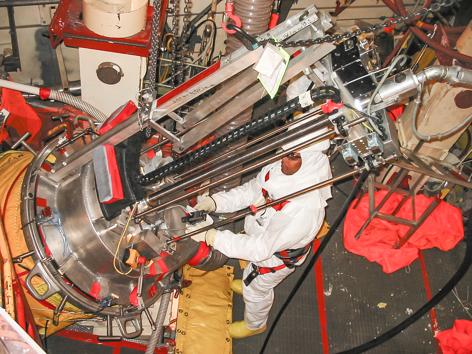 Blast head installed on pipe Blast head installed on pipe